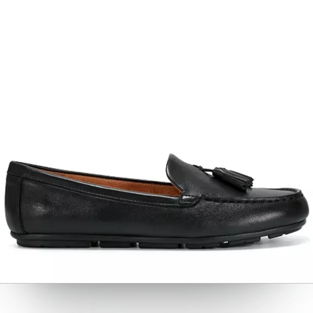 Easy Spirit Joandra Neutral Black Leather Loafers Women's Size 7M NWT Preppy
